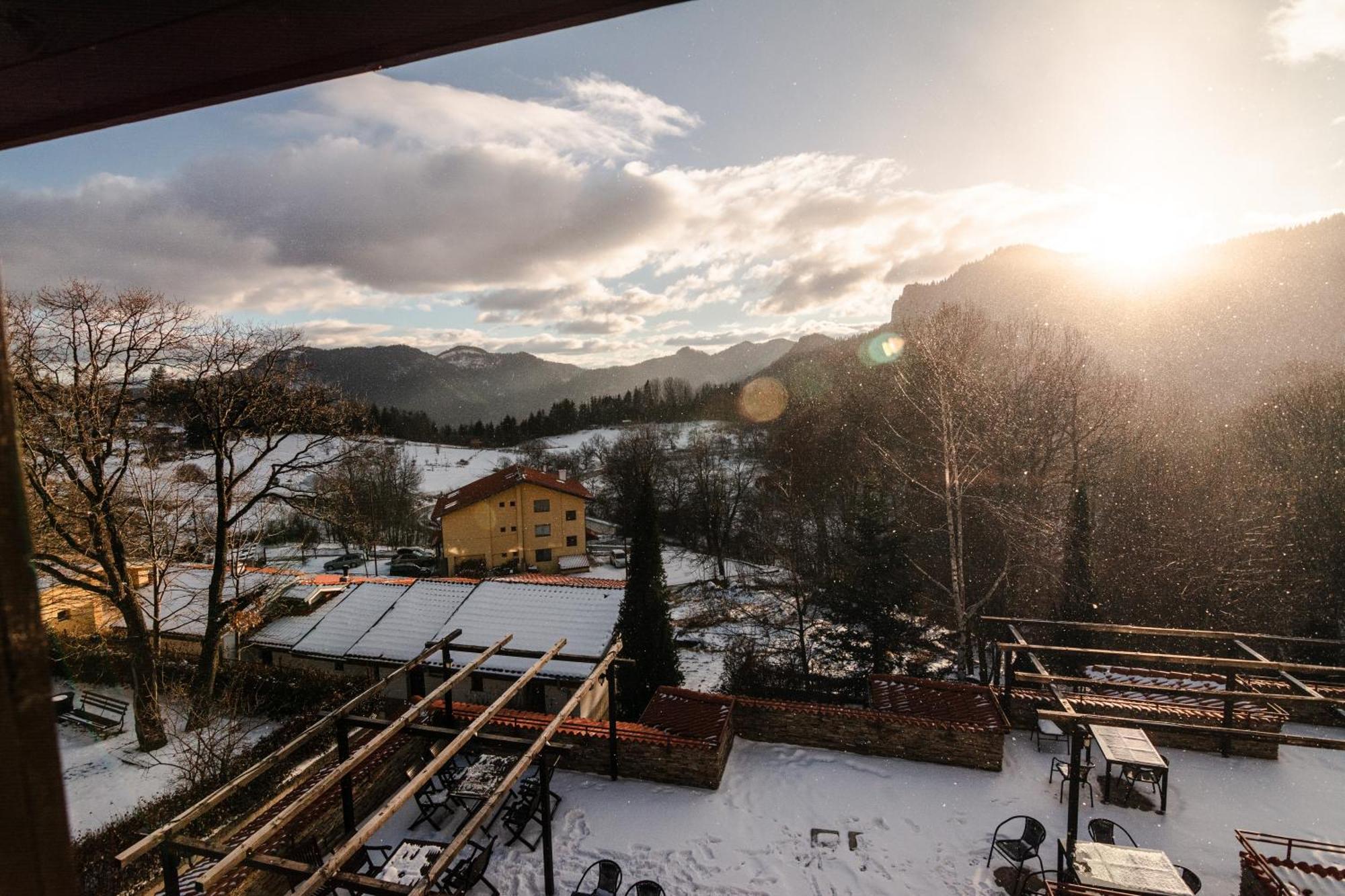 Hotel Smilen Smolyan Extérieur photo